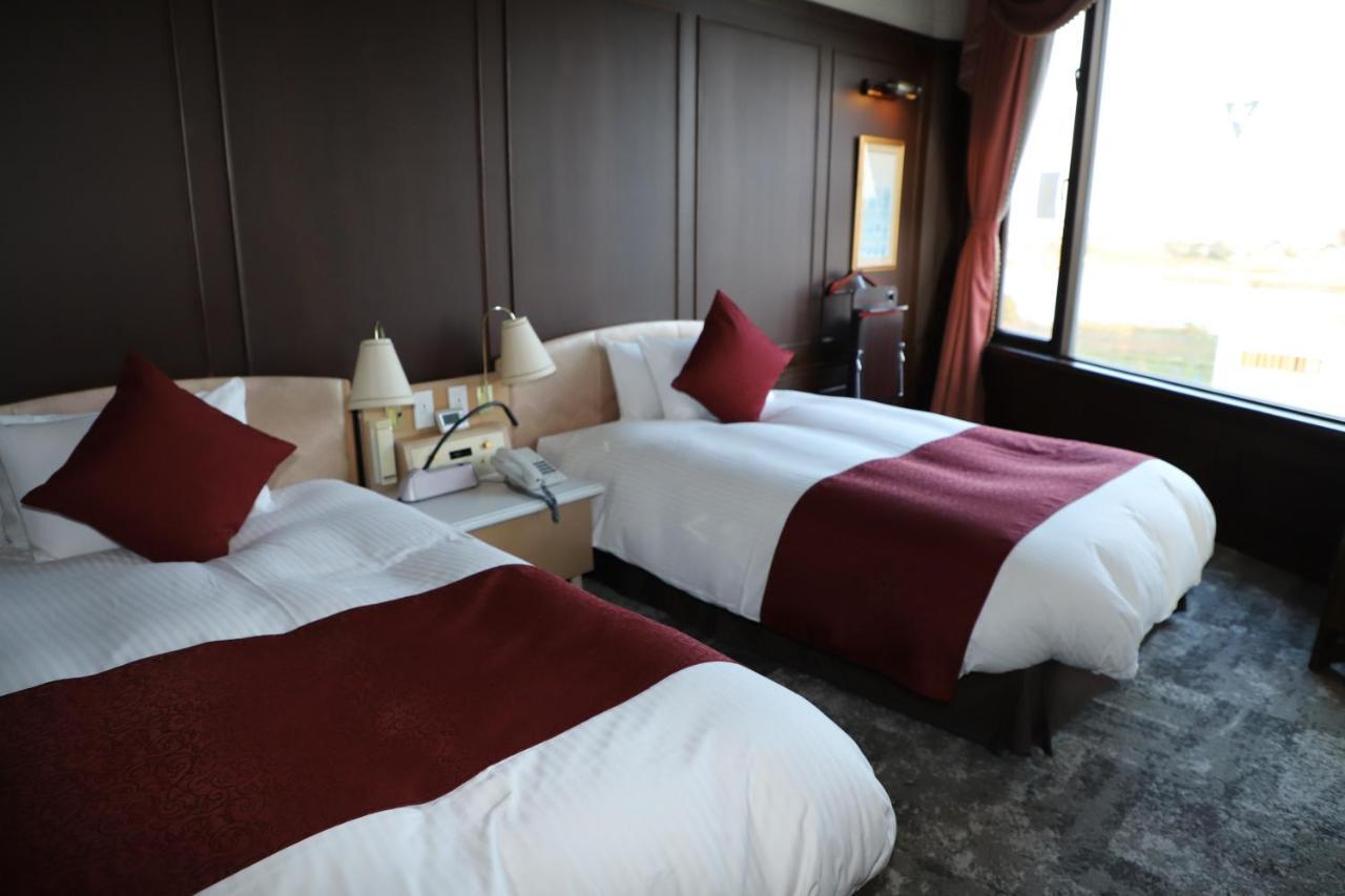 Hotel Sunlife Garden ฮิระสึกะ ภายนอก รูปภาพ