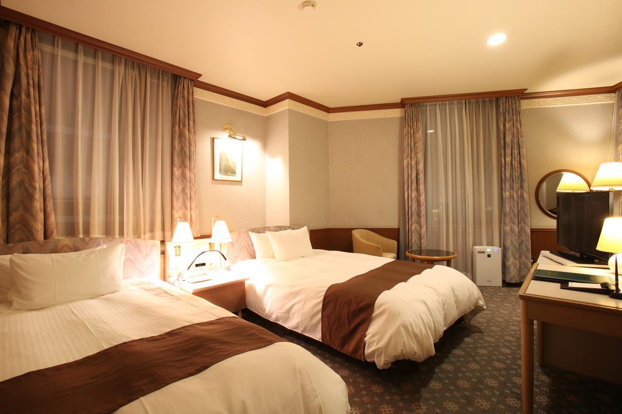 Hotel Sunlife Garden ฮิระสึกะ ภายนอก รูปภาพ