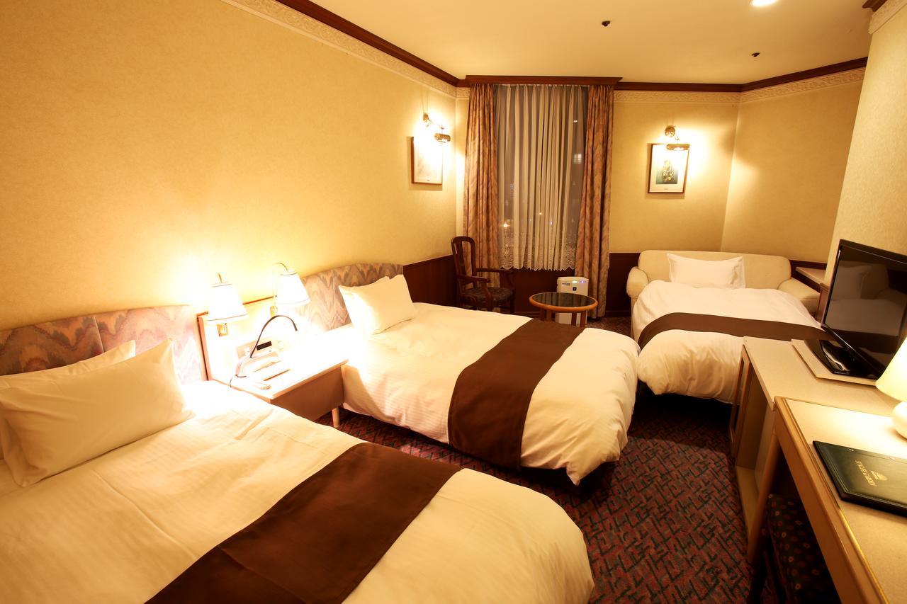 Hotel Sunlife Garden ฮิระสึกะ ภายนอก รูปภาพ